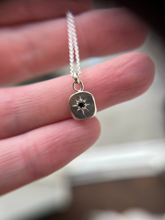 round onyx micro pendant star necklace