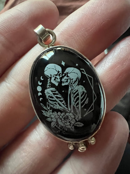 lover skeleton onyx necklace